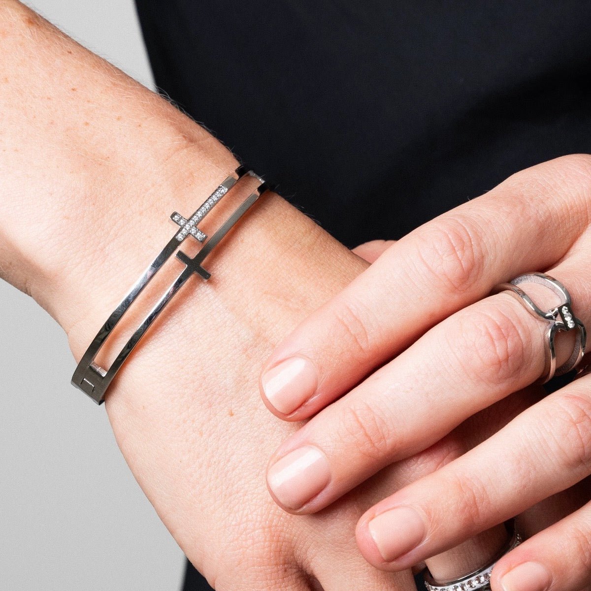 Brazalete Cruz - Plata