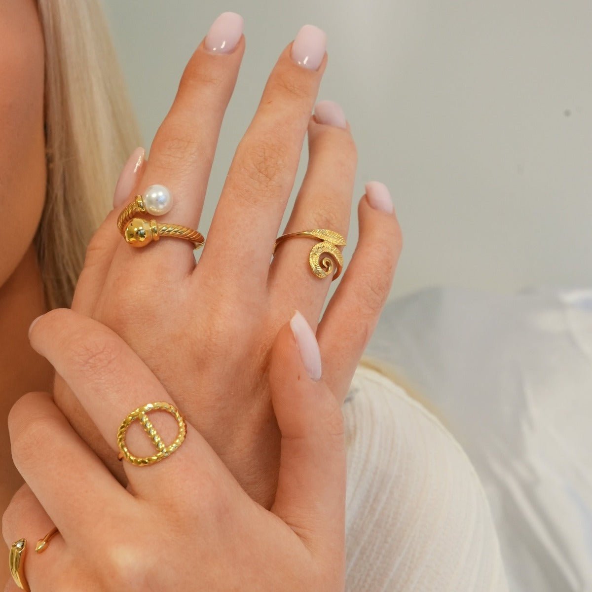 Anillo Éclat Ajustable Bañado en Oro 18k