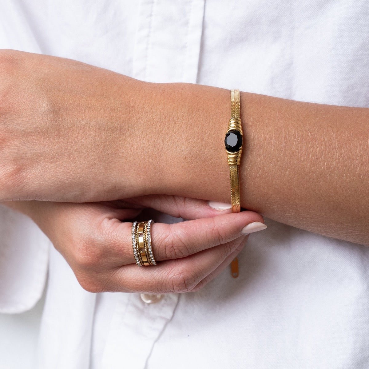 Pulsera Malha Piedra Ônix Bañado en Oro 18K