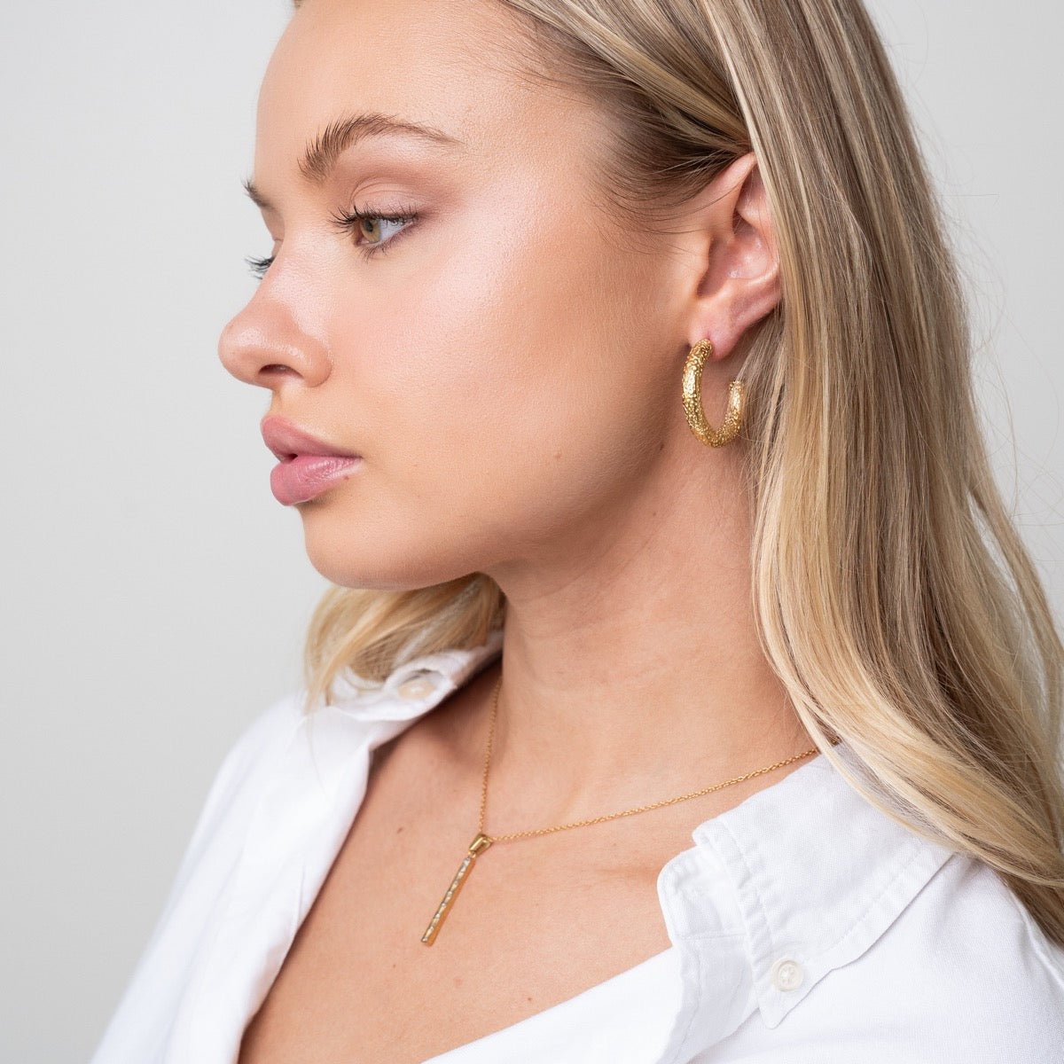 Aro de Argola Textura Bañado en Oro 18K