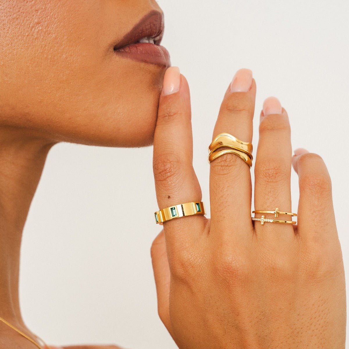 Anillo Cruz Bañado en Oro 18k