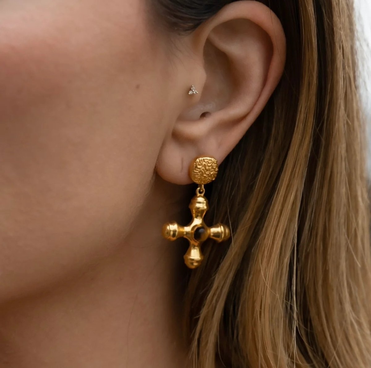 Aro Olho de Tigre Bañado en Oro 18k