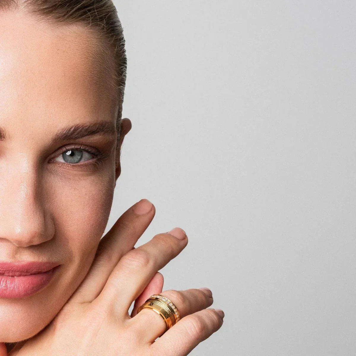 Anillo Arame e Cristais Bañado en Oro 18k