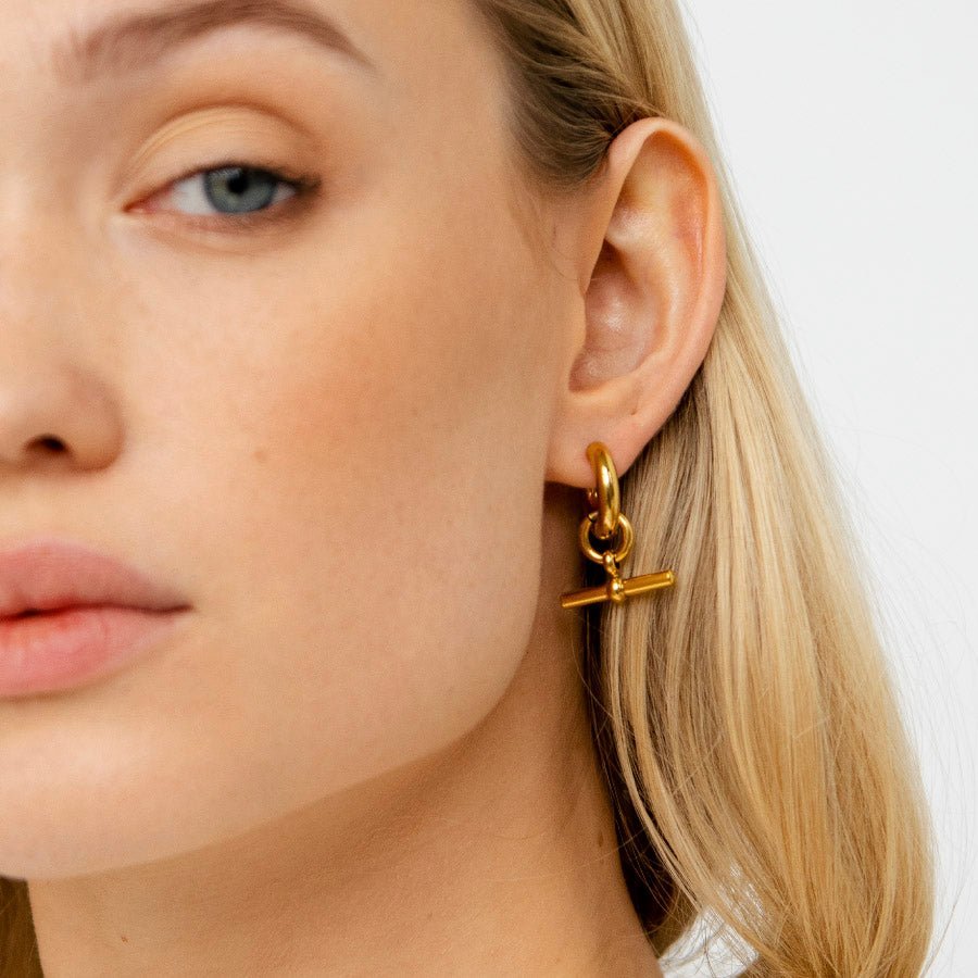 Aro de Barra em T Bañado en Oro 18k