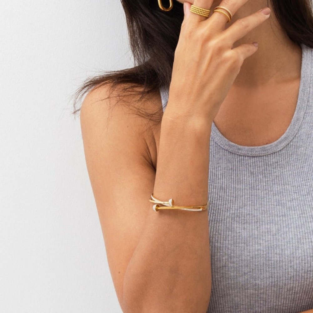Brazalete Prego Zirconias Bañado en Oro 18K