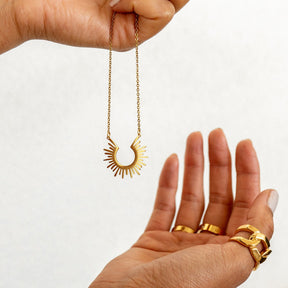 Collar Spike Colgante Bañado en Oro 18K