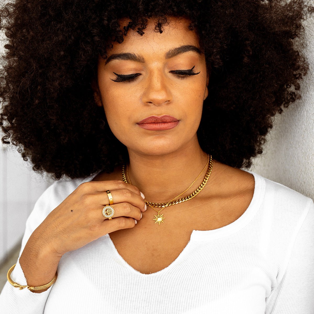 Collar Solstício Colgante Bañado en Oro 18K