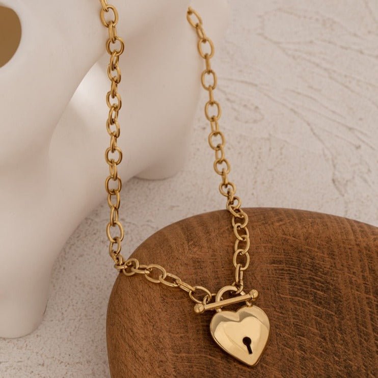 Collar Amor Eterno  Corazón Folheado A Oro 18k