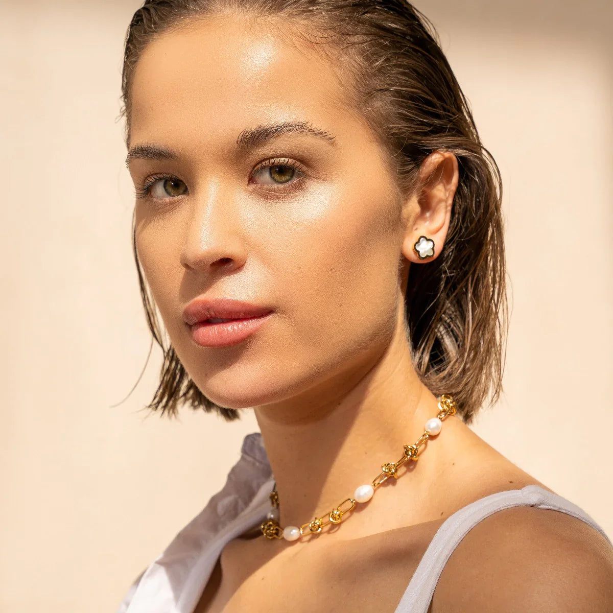 Collar Nó e Pérolas Bañado en Oro 18k