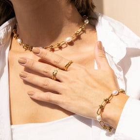 Collar Nó e Pérolas Bañado en Oro 18k