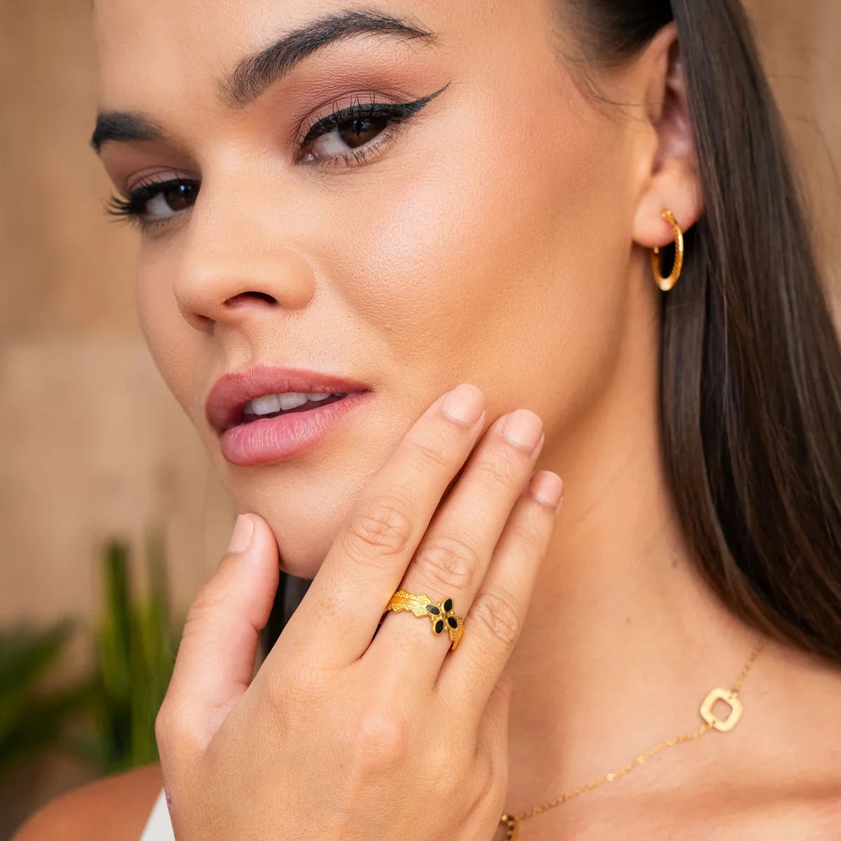 Anillo Ajustable Blossom Bañado en Oro de 18K