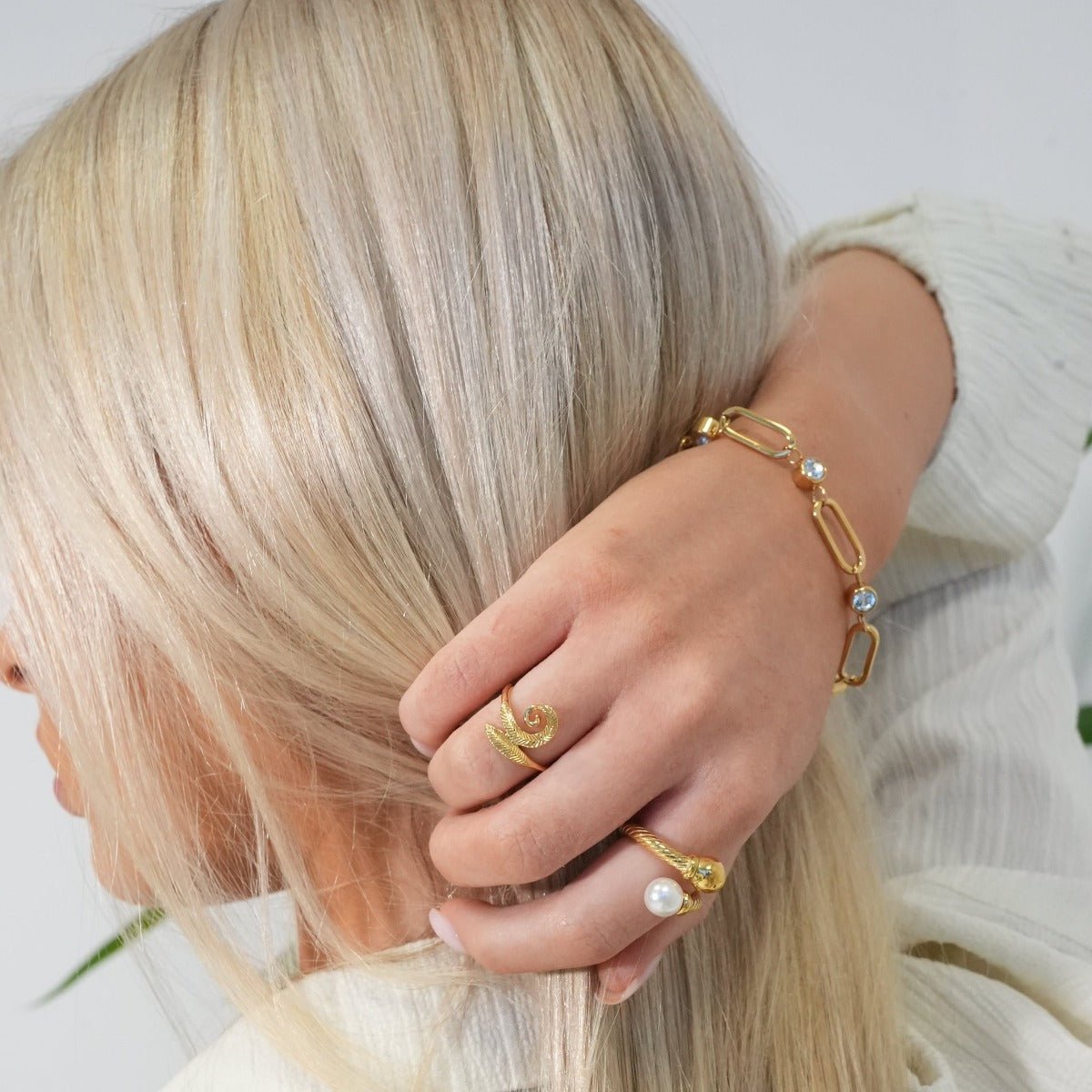 Anillo Elegance Pérola Bañado en Oro 18k