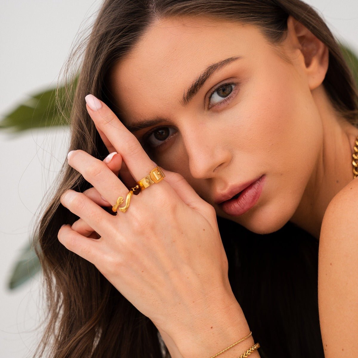 Anillo Fivela Bañado en Oro 18K