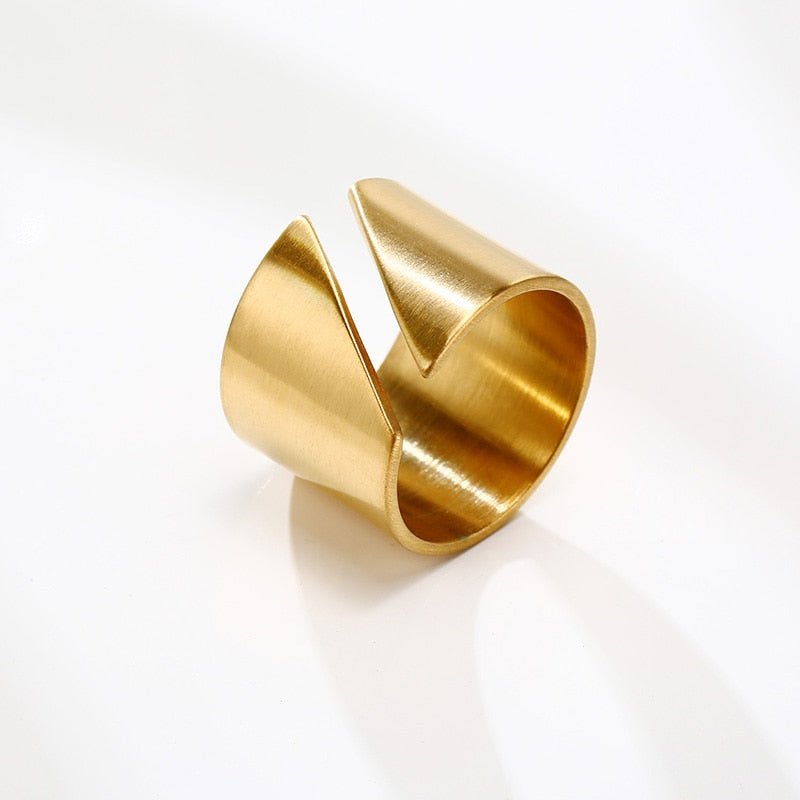 Anillo Hips Bañado en Oro 18K