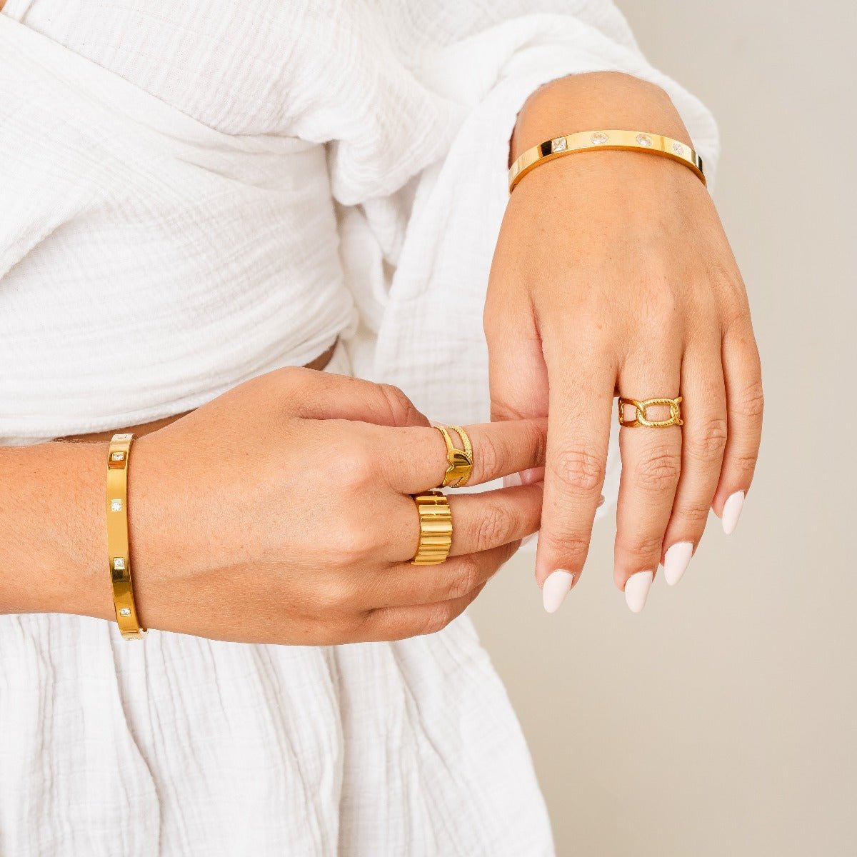 Anillo Link Ajustable Bañado en Oro 18k