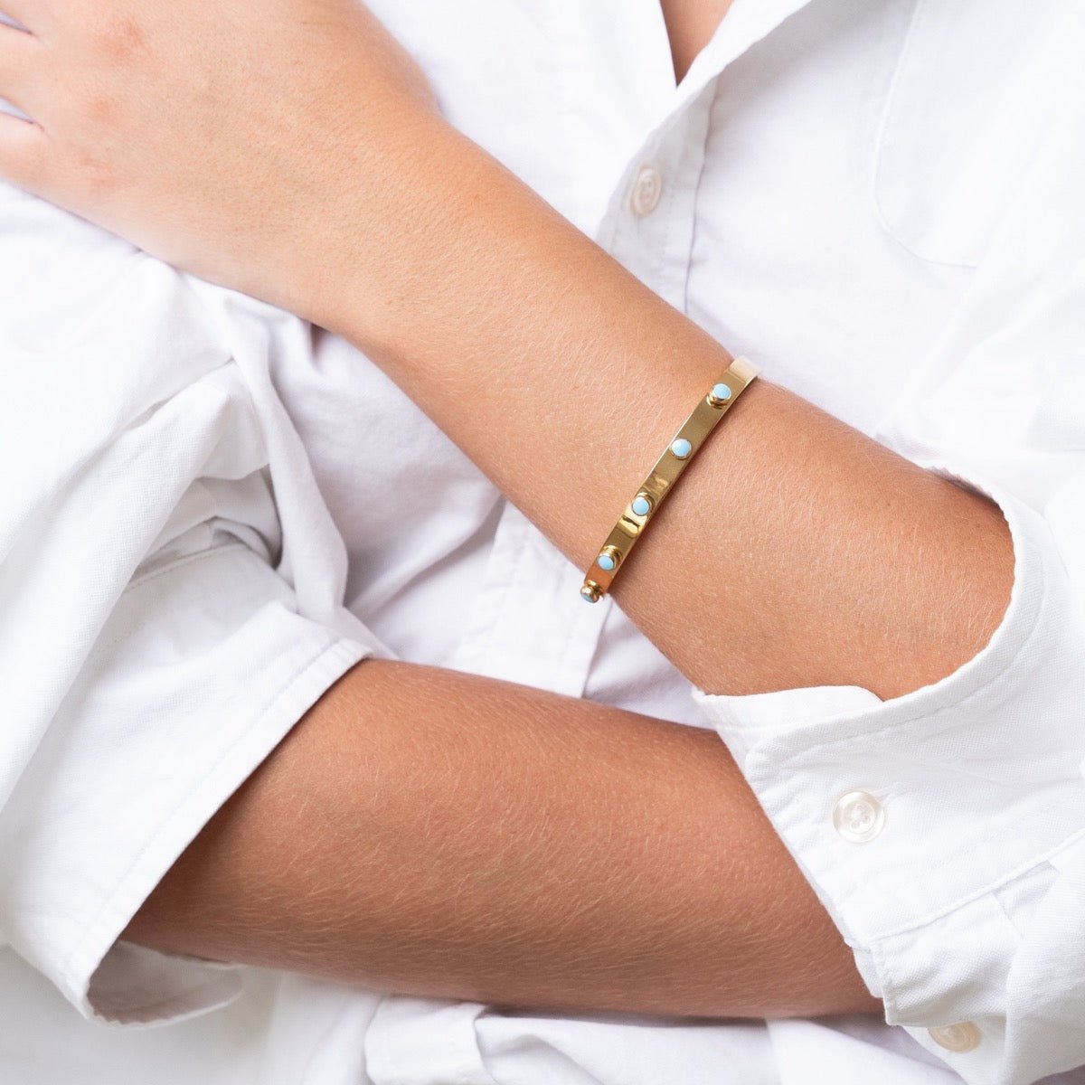 Brazalete Aqua Stone Bañado en Oro 18K