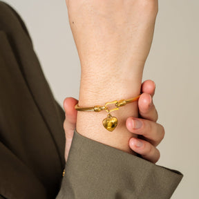 Brazalete Love Bañado en Oro de 18k
