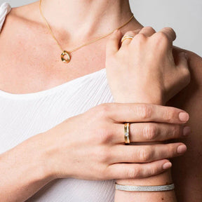 Brazalete Luxe Bañado en Oro 18k