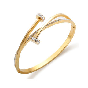 Brazalete Prego Zirconias Bañado en Oro 18K
