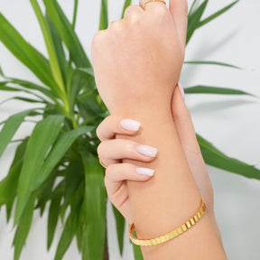 Brazalete Ripple Bañado en Oro 18k