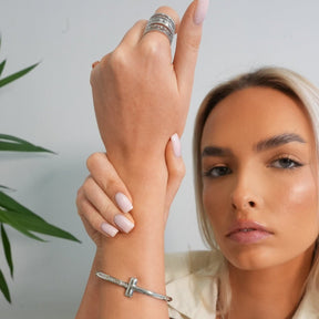 Brazalete T-Bar Elegance - Plata