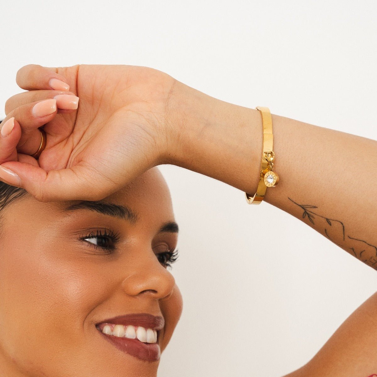 Brazalete Uniq Banhado a Oro 18K