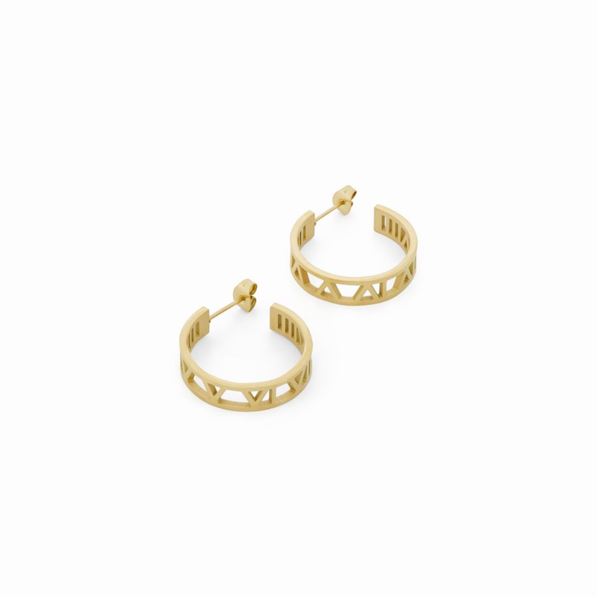 Aro de Argola Numeral Bañado en Oro 18K