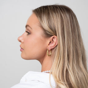 Aro de Argola Torcido Bañado en Oro 18K