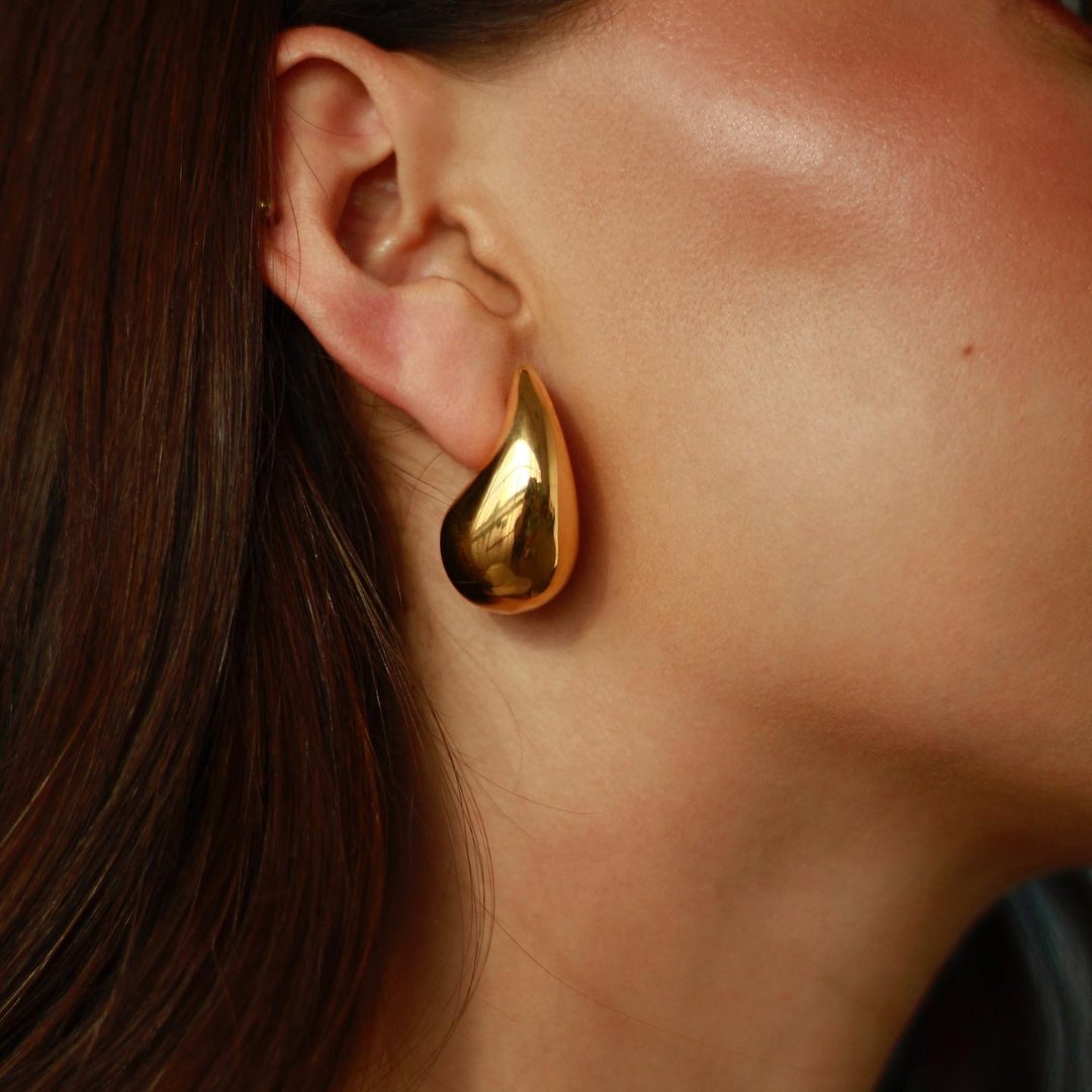 Aro Gota Hailey Bañado en Oro 18k