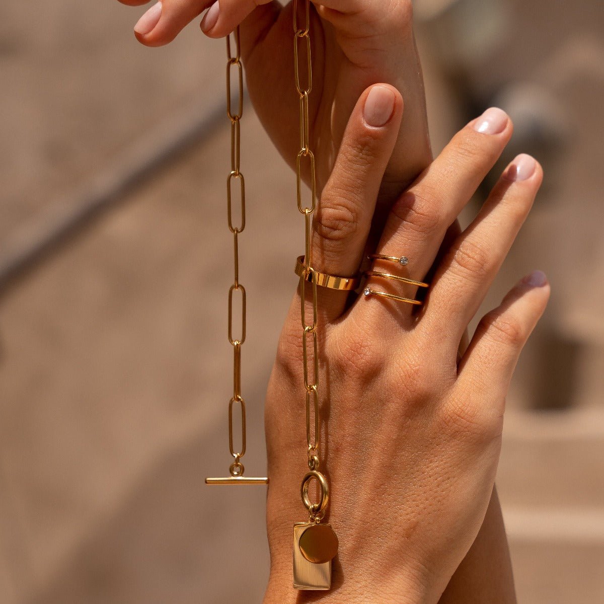 Collar Cadena Colgante Geométrico Liso Bañado en Oro 18K