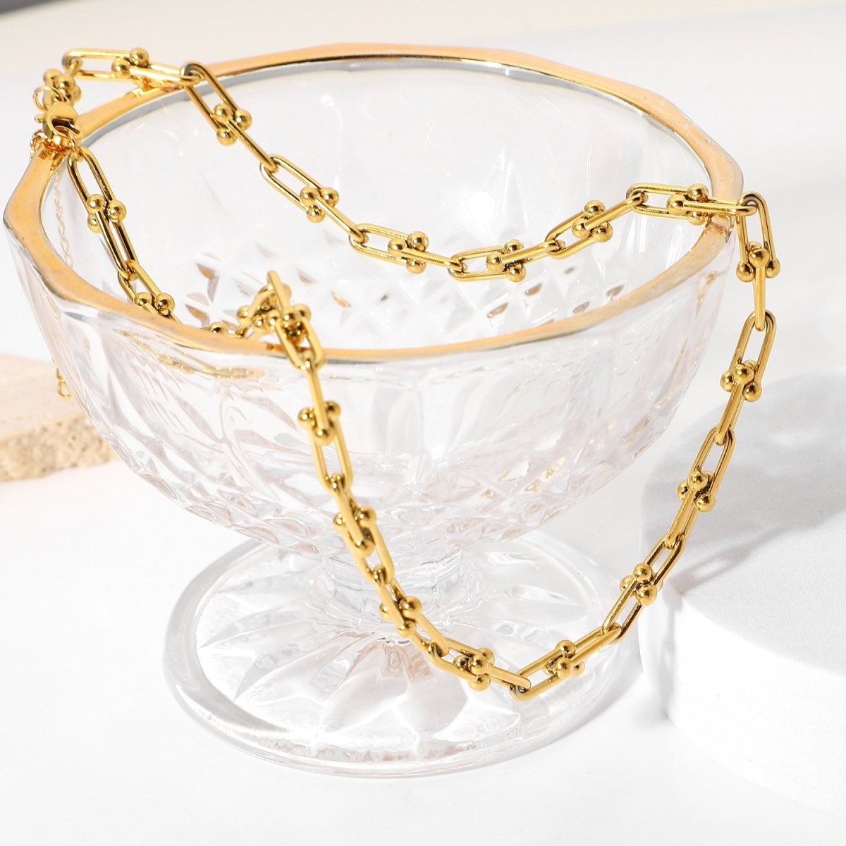 Collar Elos Inspiração Entrelaçados Bañado en Oro 18K