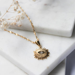 Collar Eye Bañado en Oro de 18K