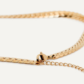 Collar Gargantilha  Corazón Minimalista Bañado en Oro 18K