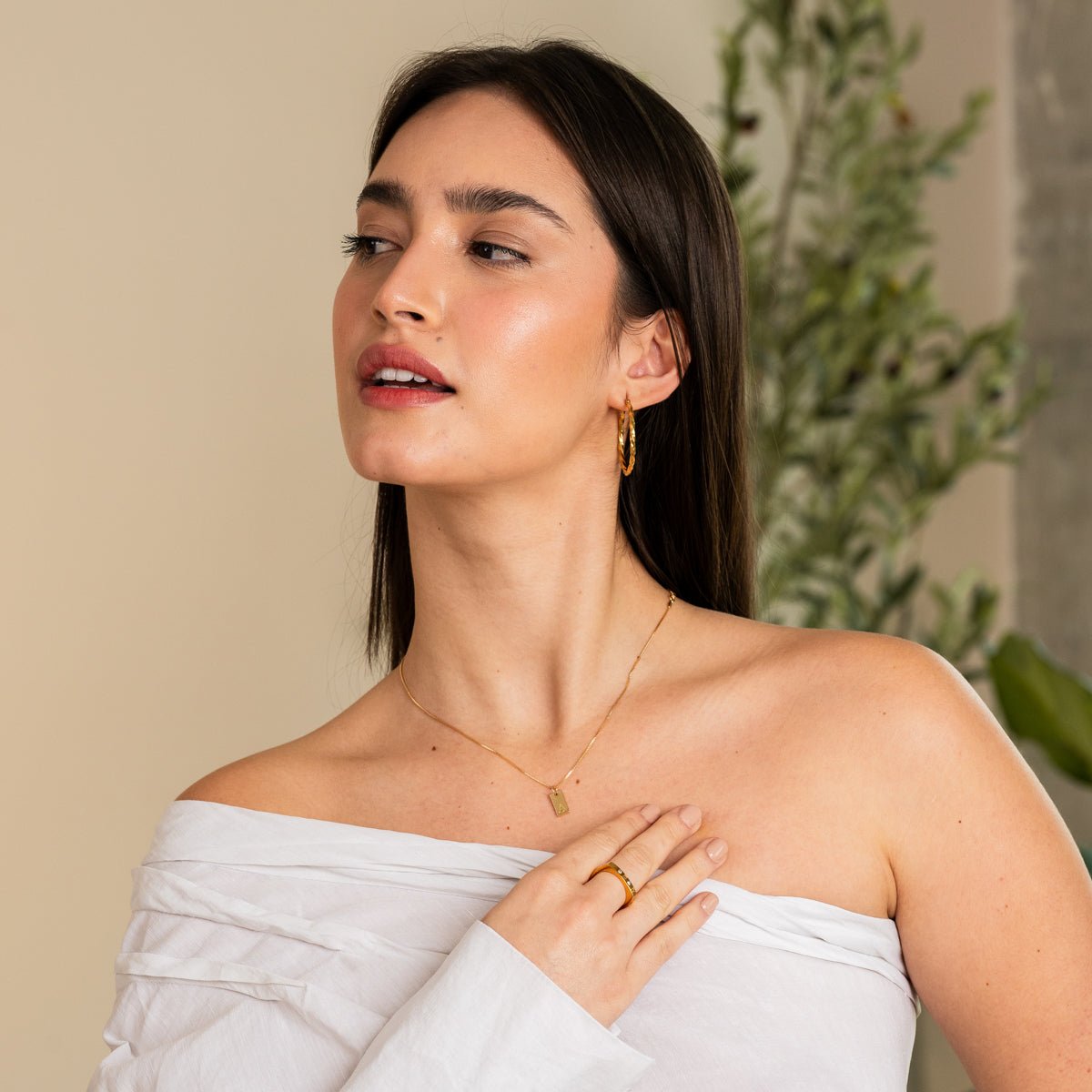 Collar Letra Inicial Minimal Bañado en Oro de 18K