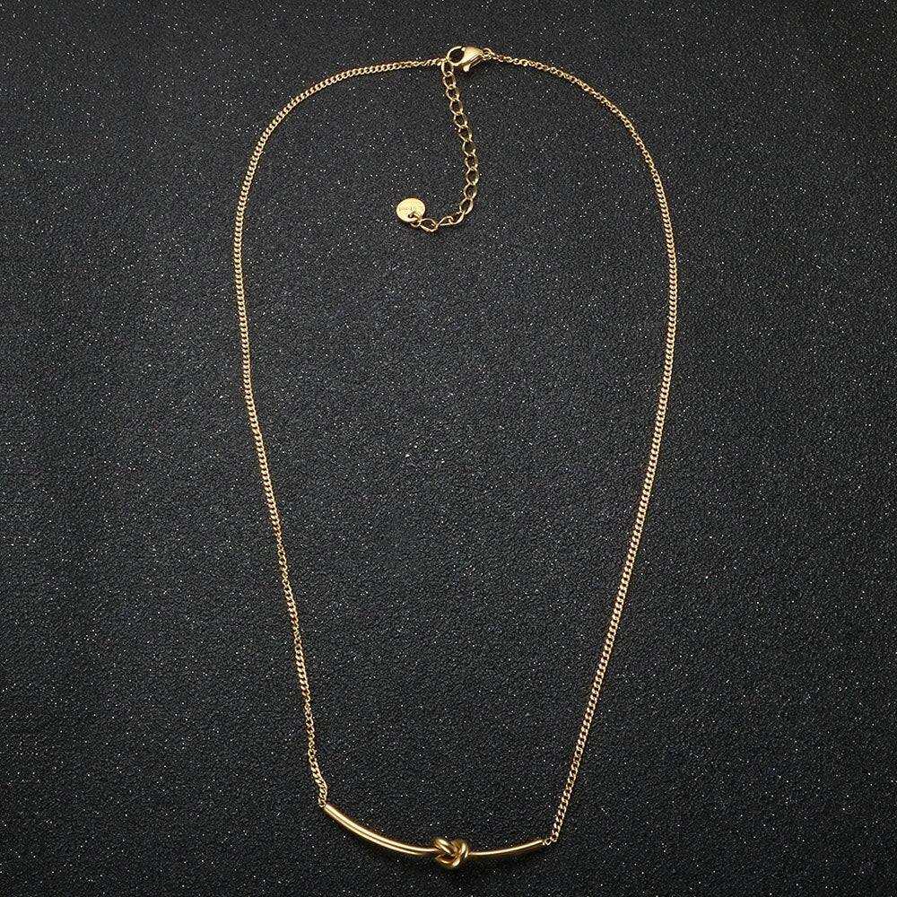 Collar Nó Bañado en Oro 18k