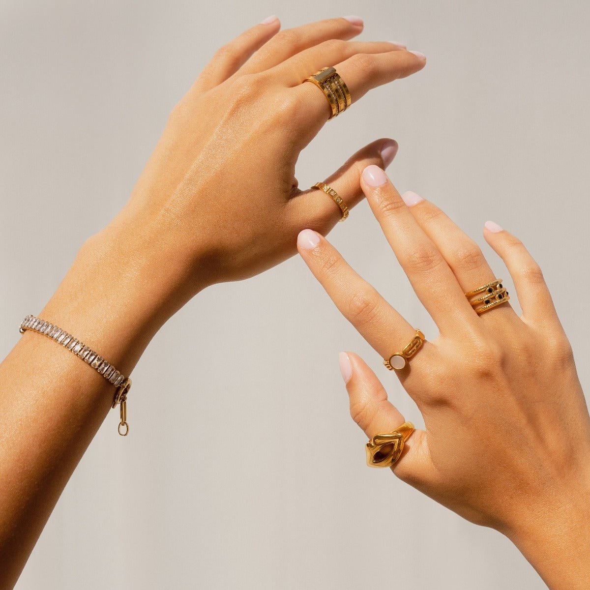 Pulsera Lock Riviera Baguete Bañado en Oro 18K